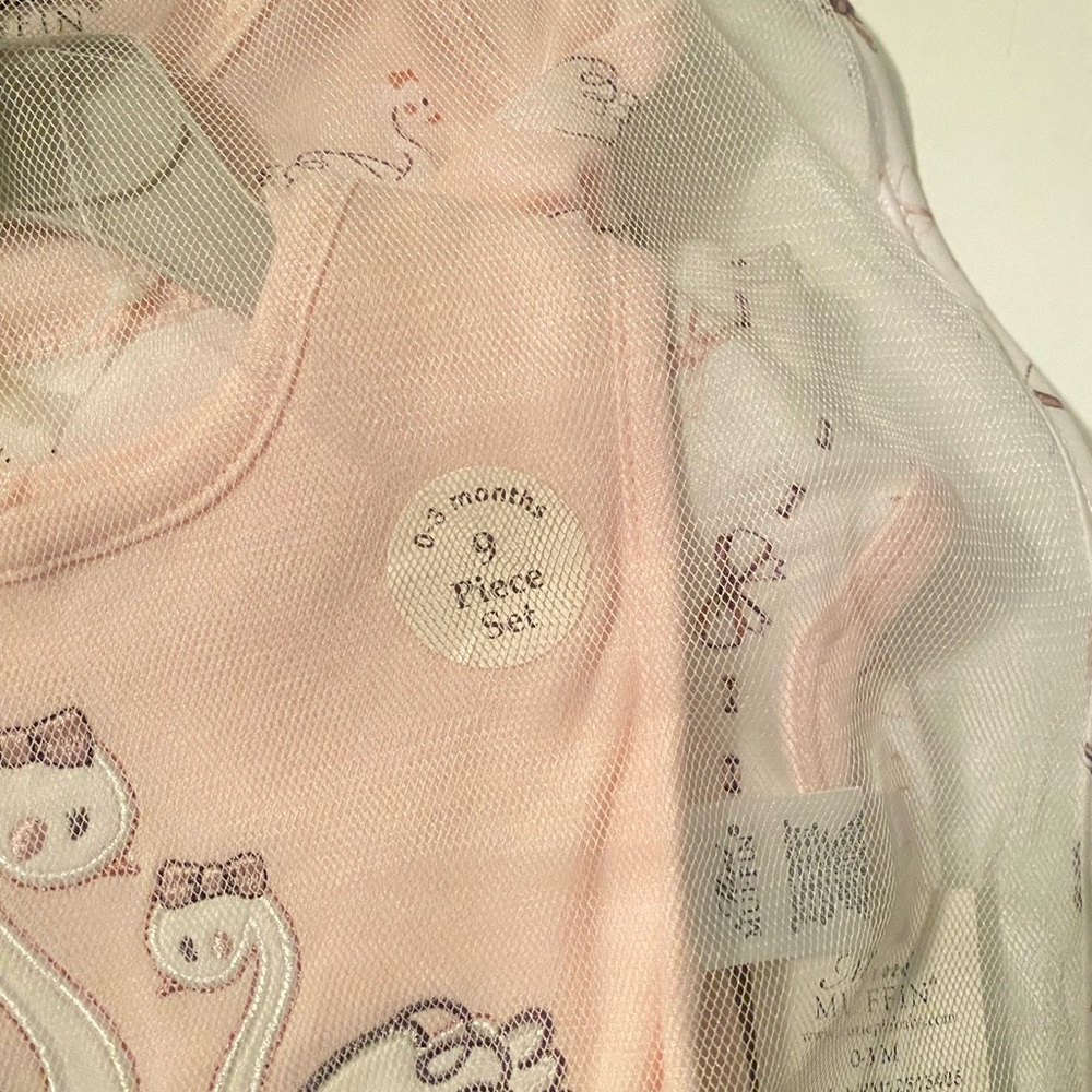 Baby Girl 9 Piece Gift Set - Picture 2 of 7